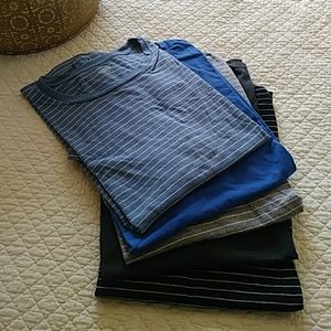 Lot of 5 old navy crew neck t-shirts size Large